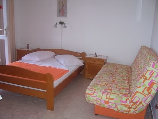 Apartmani Aresnovi� Podgora